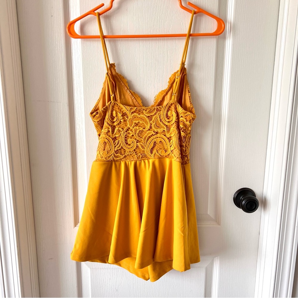 IRIS Mustard Colored Crocheted Lace Spaghetti Strap Romper—SZ. Small - Picture 3 of 9